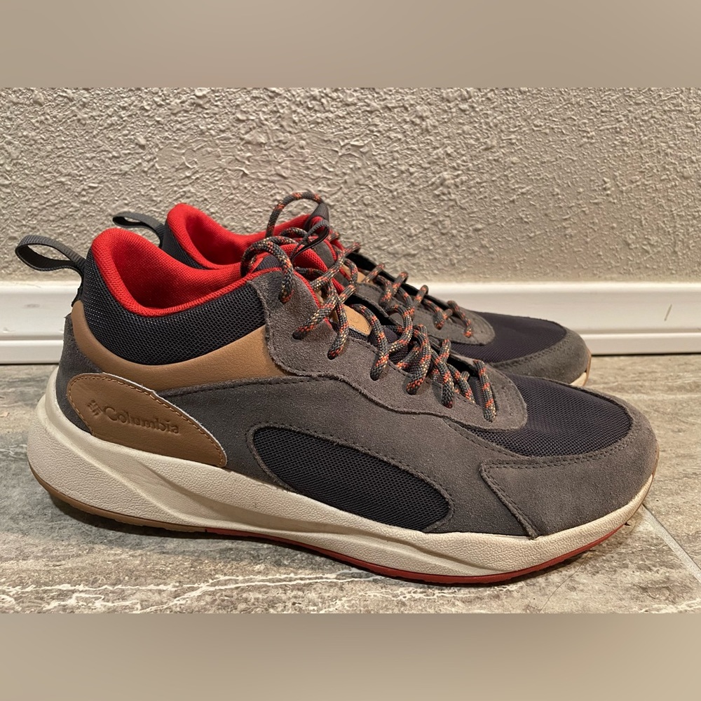 Men’s Columbia Pivot hiking shoes size 12